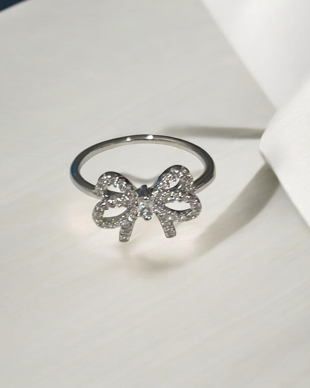 Diamond bow