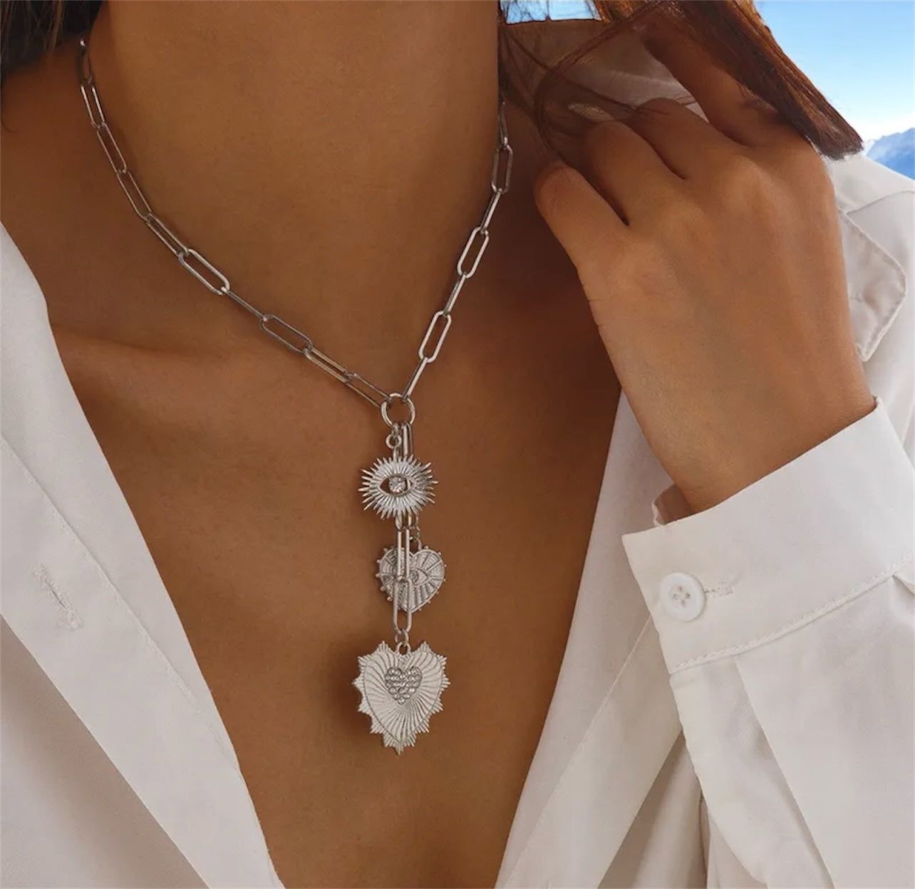 Heart shape pendant necklace